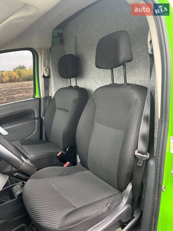 Грузовой фургон Renault Kangoo 2017 в Умани