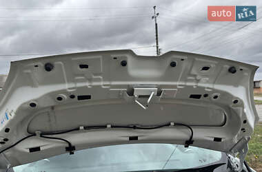 Грузовой фургон Renault Kangoo 2013 в 