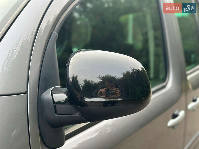 Минивэн Renault Kangoo 2015 в Ровно