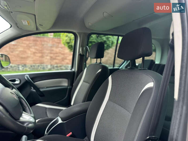 Минивэн Renault Kangoo 2015 в Ровно