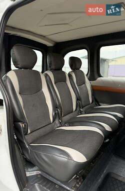 Минивэн Renault Kangoo 2010 в 