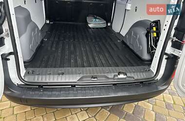 Грузовой фургон Renault Kangoo 2019 в 