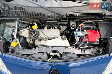 Минивэн Renault Kangoo 2009 в 