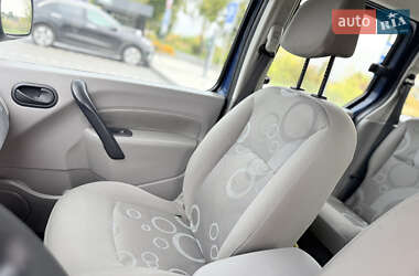 Минивэн Renault Kangoo 2009 в 