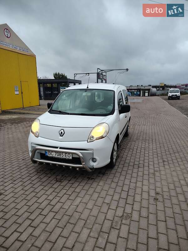 Мінівен Renault Kangoo 2010 в 