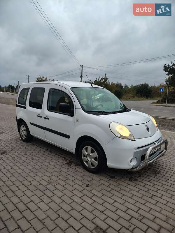 Минивэн Renault Kangoo 2010 в Новояворовске фото 6 Минивэн Renault Kangoo 2010 в Новояворовске