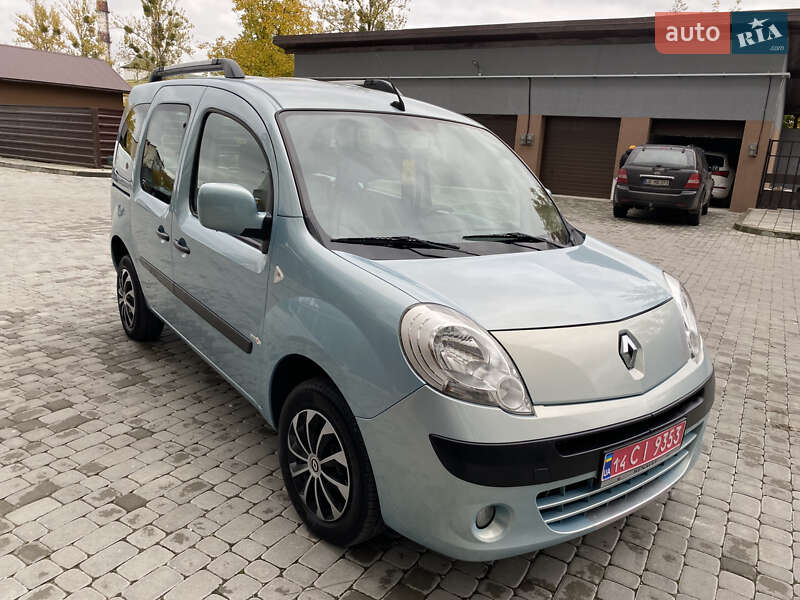 Минивэн Renault Kangoo 2010 в Ивано-Франковске