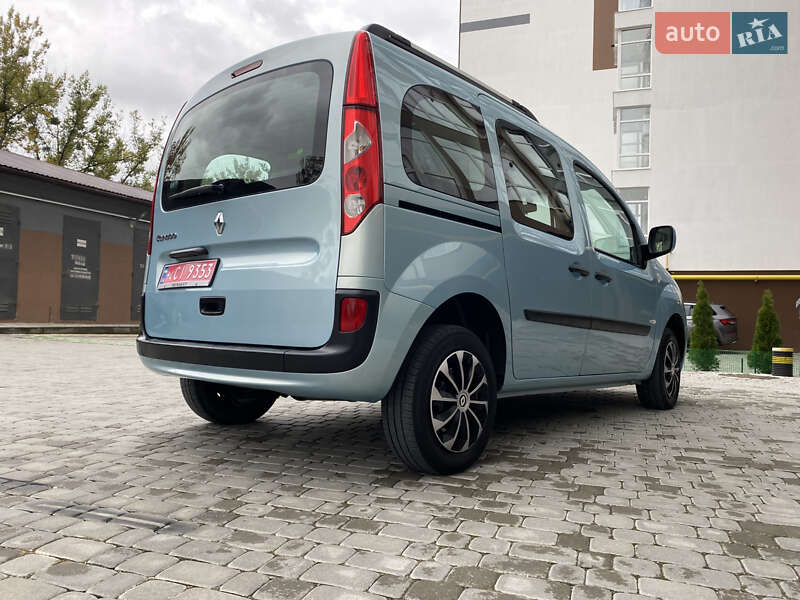 Минивэн Renault Kangoo 2010 в Ивано-Франковске