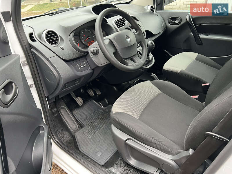 Мінівен Renault Kangoo 2017 в Дніпрі