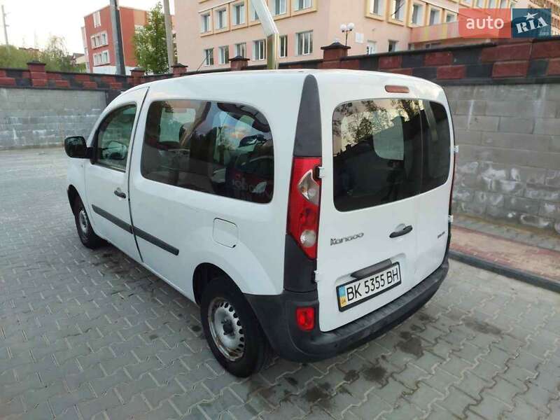 Мінівен Renault Kangoo 2010 в Рівному фото 4 Мінівен Renault Kangoo 2010 в Рівному