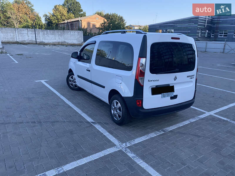 Минивэн Renault Kangoo 2015 в Николаеве