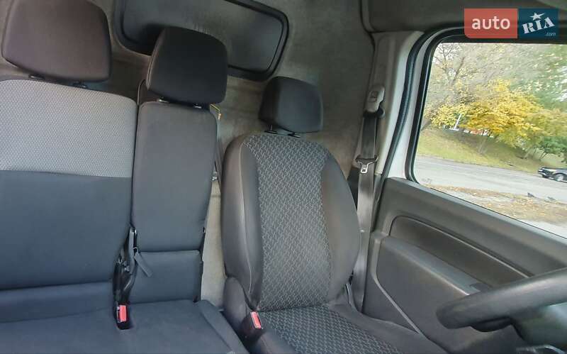 Грузовой фургон Renault Kangoo 2015 в Киеве