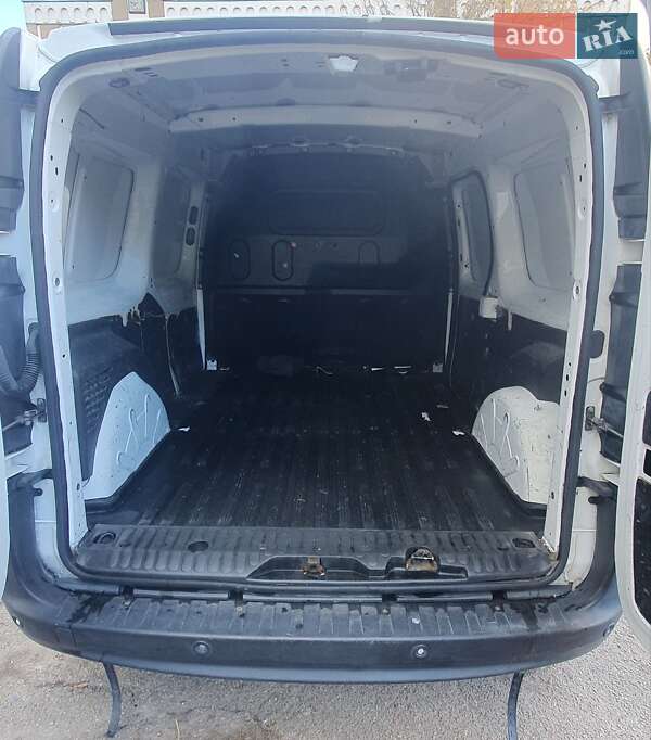 Грузовой фургон Renault Kangoo 2015 в Киеве