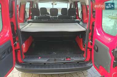 Минивэн Renault Kangoo 2012 в 