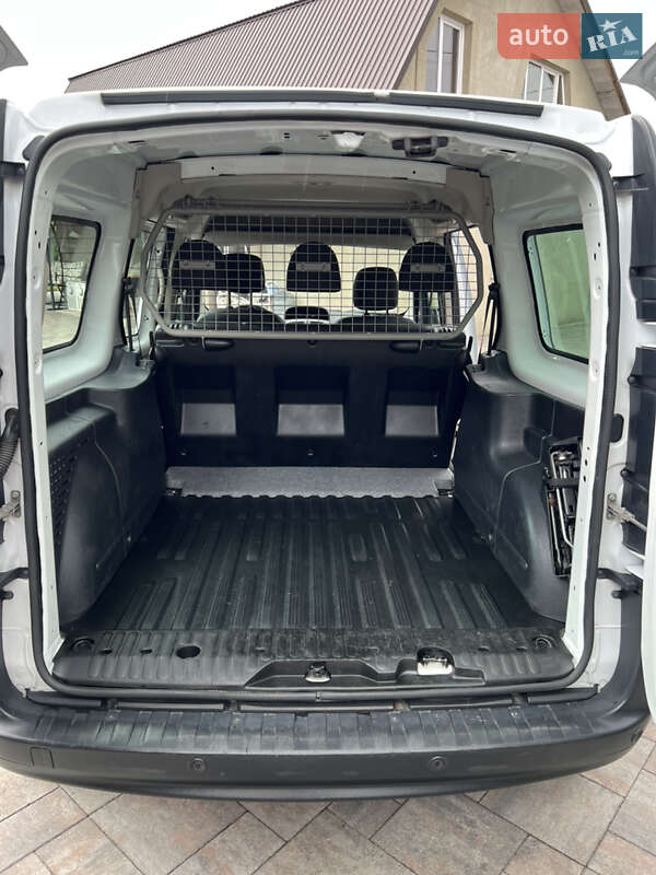 Минивэн Renault Kangoo 2015 в Дубно