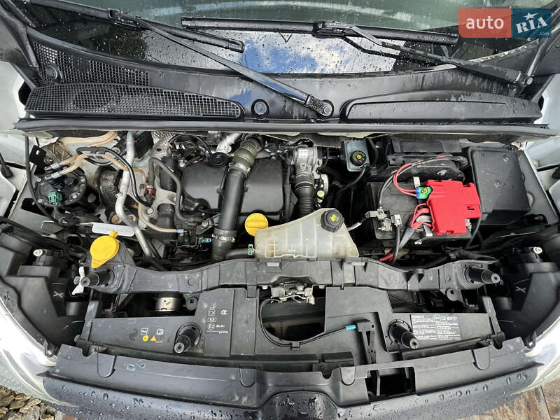 Минивэн Renault Kangoo 2015 в Дубно
