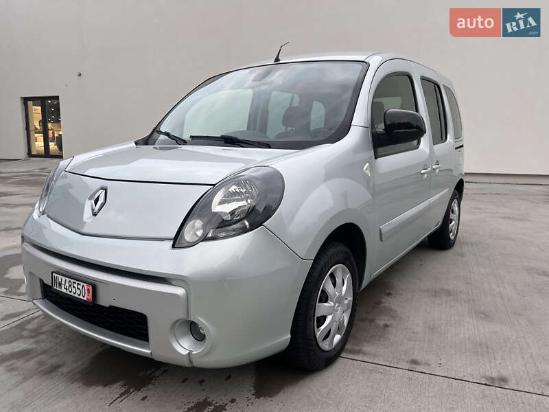 Минивэн Renault Kangoo 2013 в 