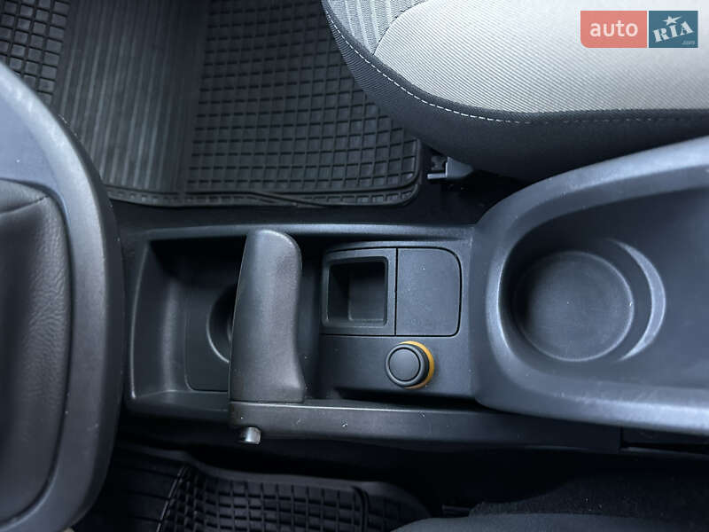Минивэн Renault Kangoo 2012 в Лубнах