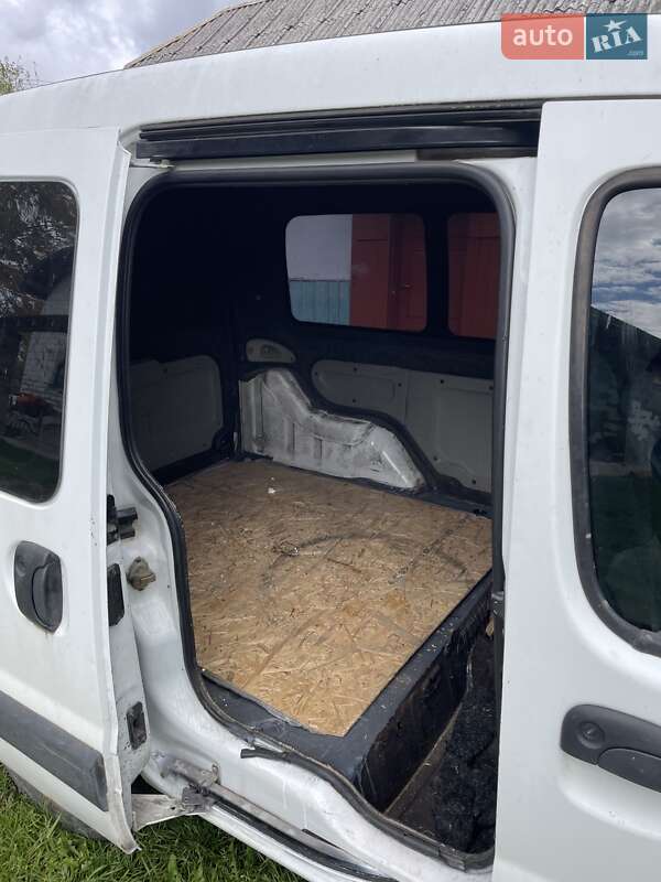 Вантажний фургон Renault Kangoo 2002 в Долині