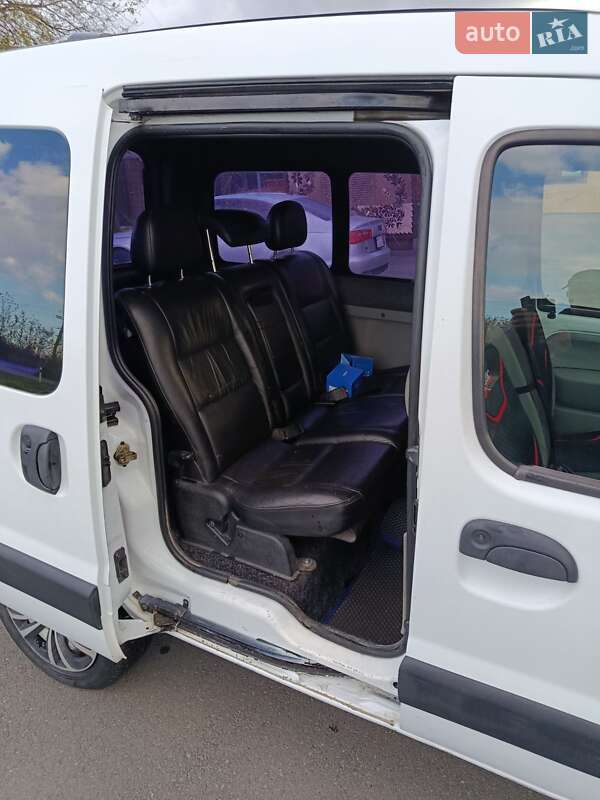 Минивэн Renault Kangoo 2001 в Благовещенском