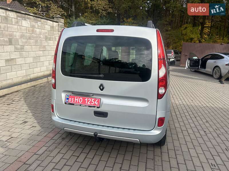 Минивэн Renault Kangoo 2011 в Луцке