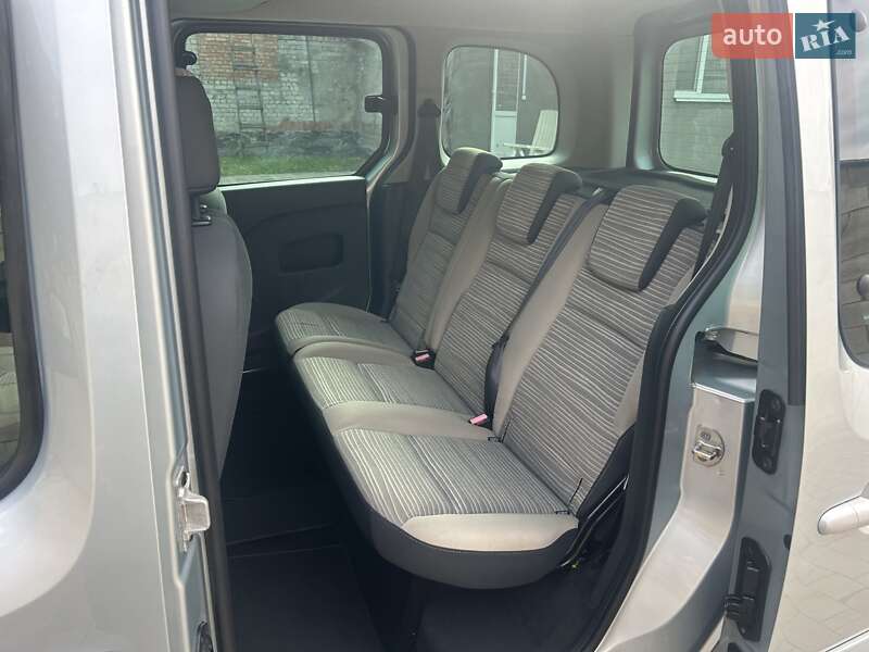 Минивэн Renault Kangoo 2011 в Луцке