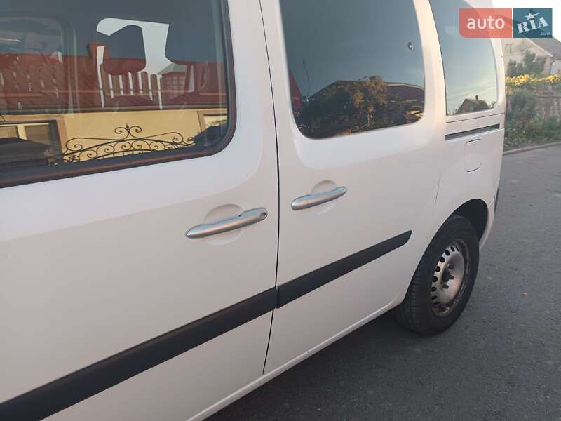 Минивэн Renault Kangoo 2014 в Дубно
