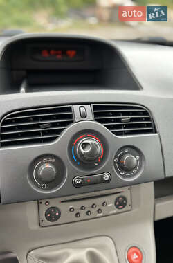 Минивэн Renault Kangoo 2009 в 