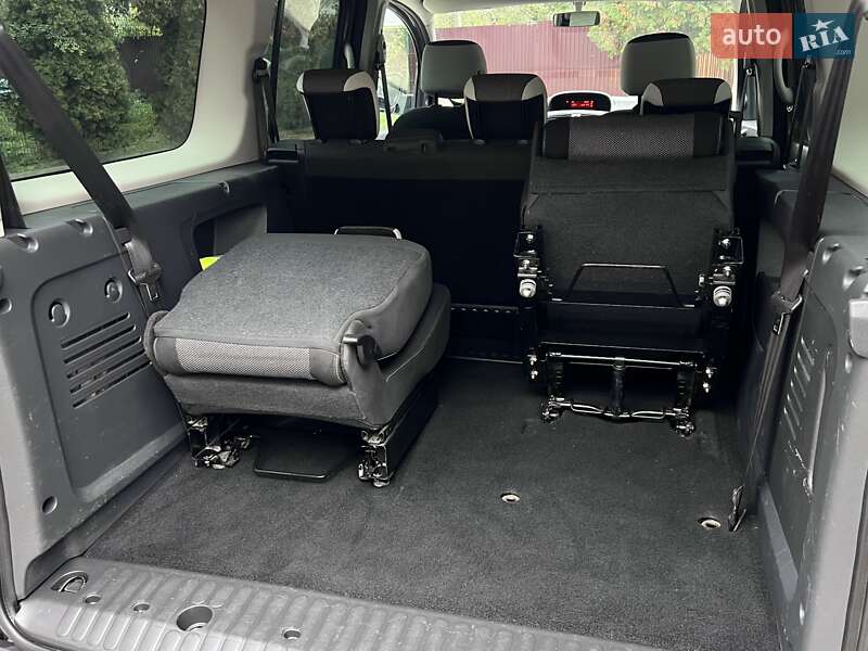 Мінівен Renault Kangoo 2013 в Чернівцях