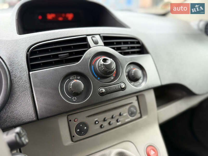 Мінівен Renault Kangoo 2009 в Луцьку