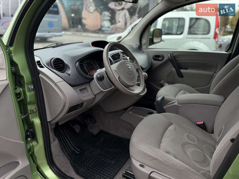 Мінівен Renault Kangoo 2009 в Луцьку
