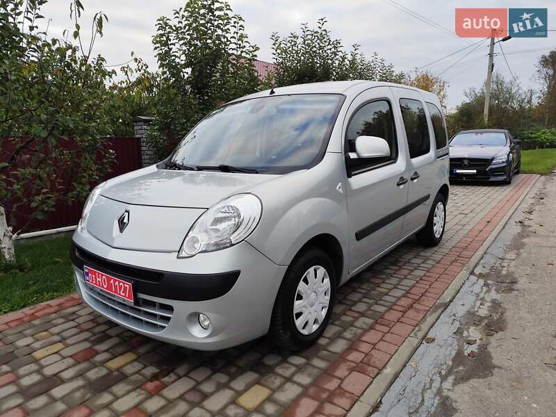 Минивэн Renault Kangoo 2013 в 