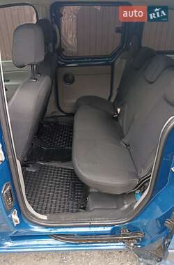 Минивэн Renault Kangoo 2010 в 