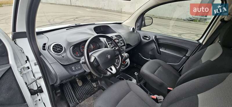 Минивэн Renault Kangoo 2017 в Киеве