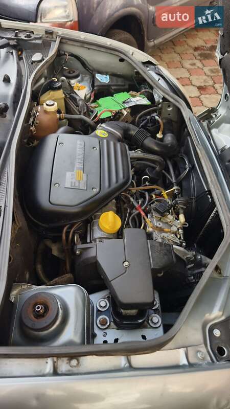 Минивэн Renault Kangoo 1998 в Коростене