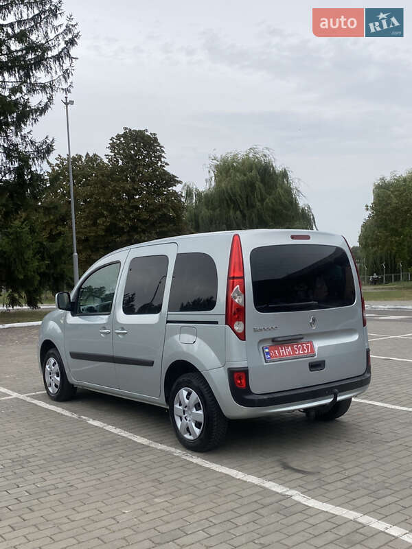 Минивэн Renault Kangoo 2010 в Киверцах