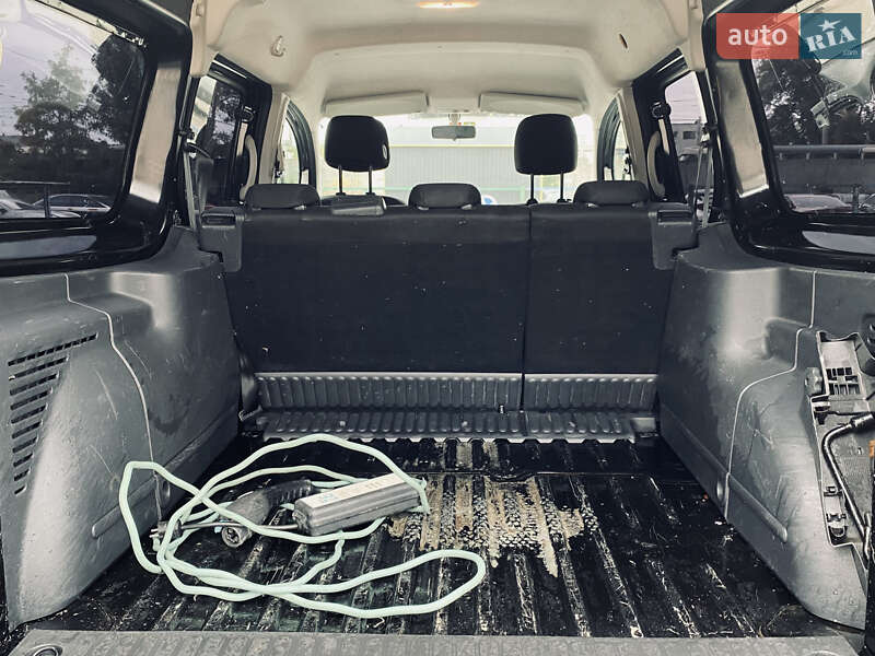 Минивэн Renault Kangoo 2012 в Киеве