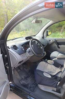 Минивэн Renault Kangoo 2011 в 