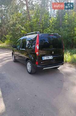 Минивэн Renault Kangoo 2011 в 
