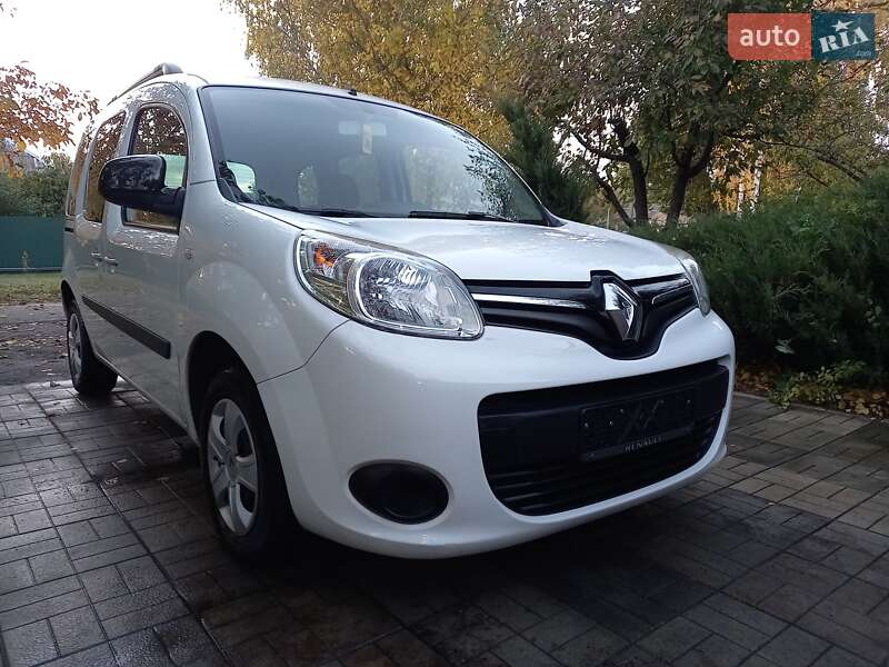 Минивэн Renault Kangoo 2017 в Киеве