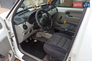 Минивэн Renault Kangoo 2004 в 