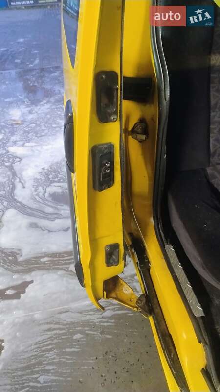 Минивэн Renault Kangoo 2001 в Долине
