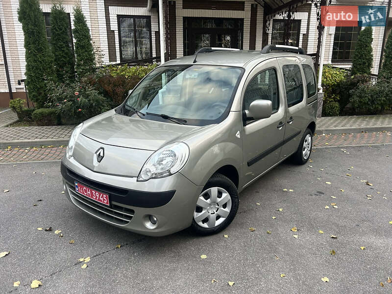 Минивэн Renault Kangoo 2011 в Виннице