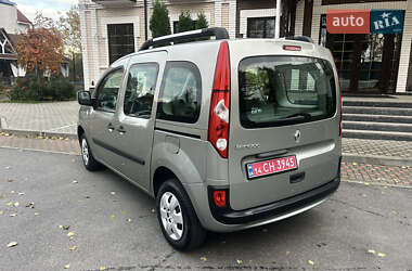Минивэн Renault Kangoo 2011 в 