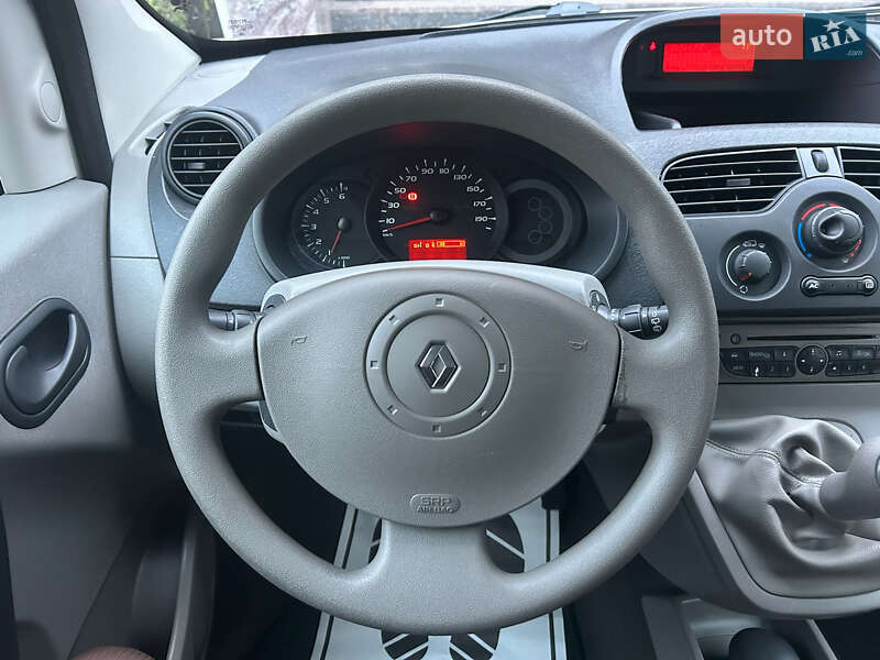 Минивэн Renault Kangoo 2011 в Виннице