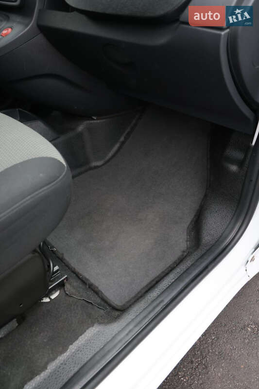 Вантажний фургон Renault Kangoo 2019 в Харкові фото 64 Вантажний фургон Renault Kangoo 2019 в Харкові