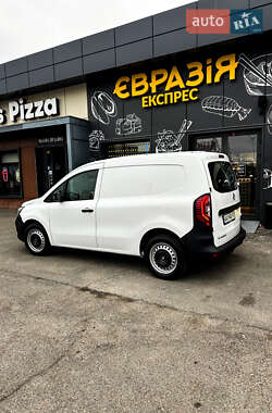 Грузовой фургон Renault Kangoo 2023 в 