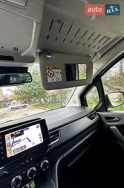 Грузовой фургон Renault Kangoo 2023 в 