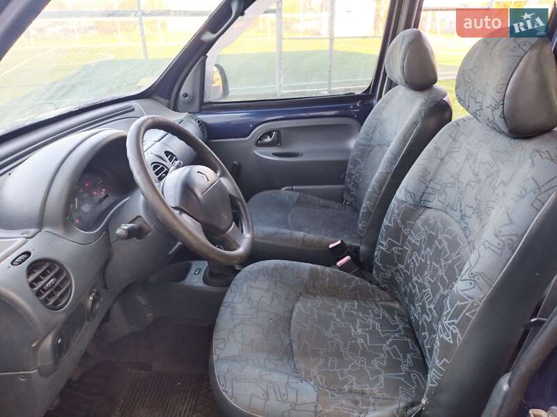 Мінівен Renault Kangoo 2001 в Острозі