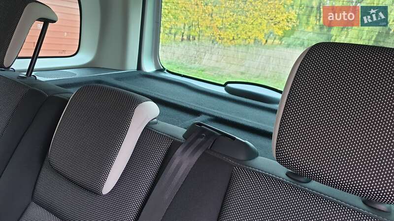Минивэн Renault Kangoo 2014 в Ровно фото 10 Минивэн Renault Kangoo 2014 в Ровно